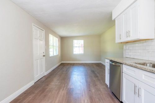 2960 23rd St, Sanford FL  32771-4046 exterior