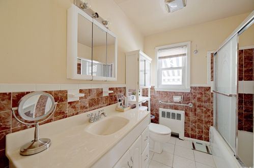 232 Crombie St, Huntington Station NY  11746-1504 exterior