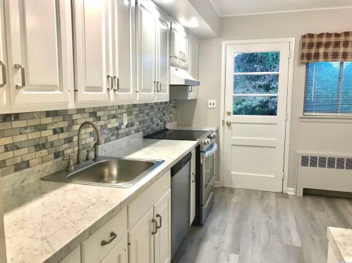 197 Central Park Rd, Hicksville NY  11803-2003 exterior