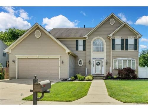 35 Butternut Ln, Berkeley Township, NJ 08721-2179