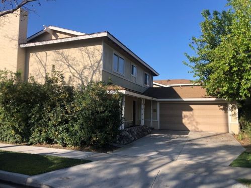 7826 Tibana St, Long Beach, CA 90808-3142