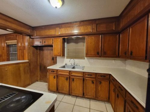 6918 Woodrow St, Texas City TX  77591-3746 exterior