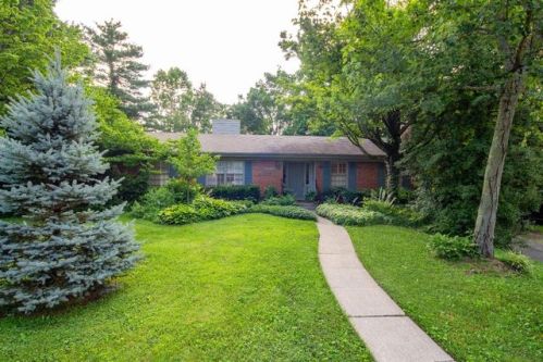 3468 Flintridge Dr, Lexington, KY 40517-1119
