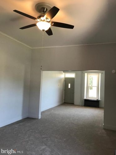 401 Coal St, Port Carbon, PA 17965-1701