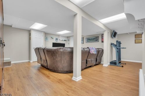 121 Southern Blvd, Chatham Township NJ 07928-1323 exterior