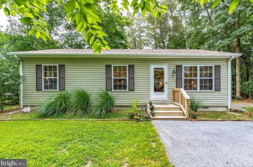30699 Oak Ct, Millsboro, DE 19966-3628