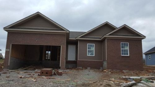 149 Paul Revere Dr, Georgetown, KY 40324-8061