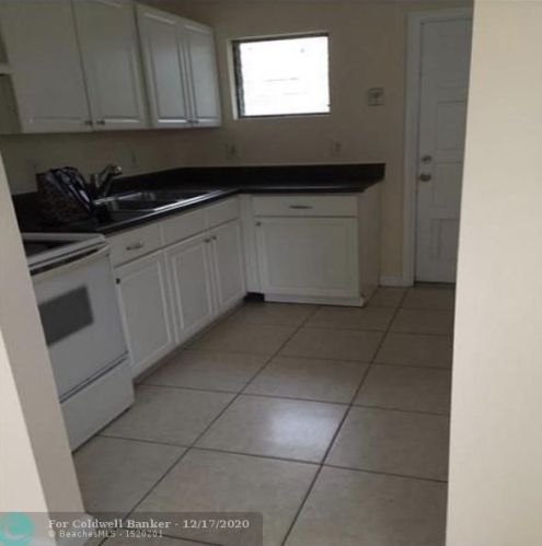 1549 16th St, West Palm Beach FL  33404-5205 exterior