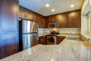 102 Calais St, Laguna Beach CA  92677-5446 exterior