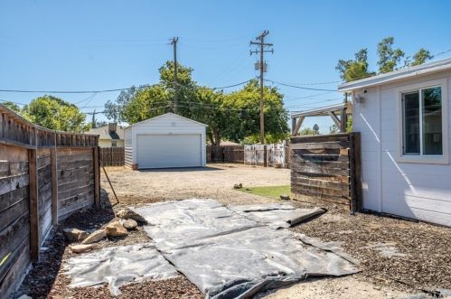 459 Tehama St, Fruto CA  95988-2530 exterior