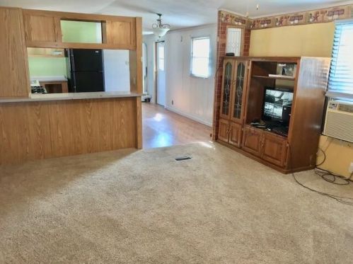 8126 High St, Thurston, OH 43157-2509