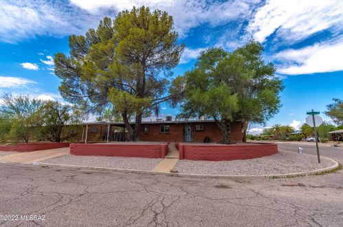 2753 Tyndall Ave, Tucson, AZ 85719-2961