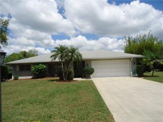 5109 Inverness Dr, Sarasota, FL 34243-4724