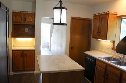 457 Mcconnell St, Grove City, PA 16127-1743