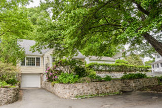 3 Fitch Ave, Tokeneke, CT 06820-5334