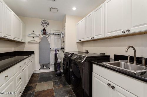 6141 Edgemont Ave, Scottsdale AZ  85257-1050 exterior