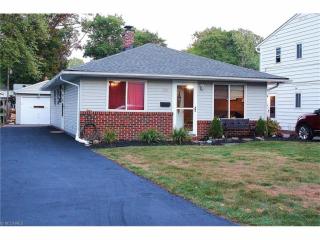 733 342nd St, Willoughby, OH 44095-2411