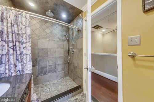 1826 18th St, Washington DC 20009-1707 exterior