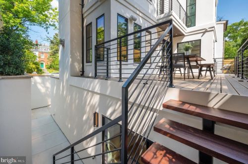 3302 Cleveland Ave, Washington DC 20008-3456 exterior