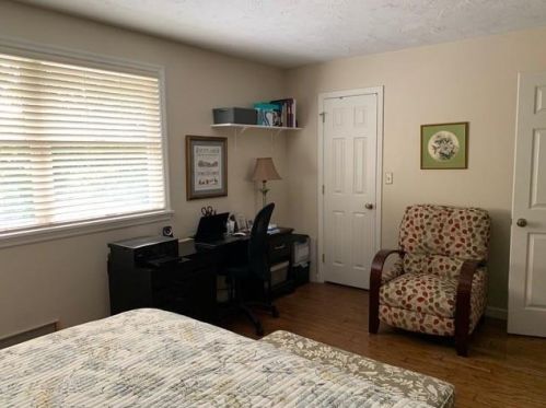 601 Forest Ridge Dr, Pittsburgh PA  15221-4042 exterior