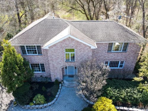 654 River Rd, Piscataway, NJ 08854-4423