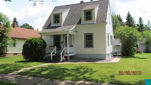 512 Pattison St, Ely MN  55731-1542 exterior