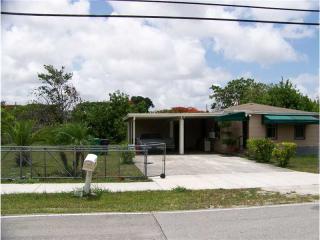 12245 220th St, Miami, FL 33170-2857