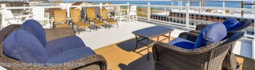 5 Fort Ave, Pelican Island NJ  08751-1512 exterior