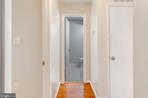 5483 Rector Dr, Woodbridge VA  22193-3703 exterior