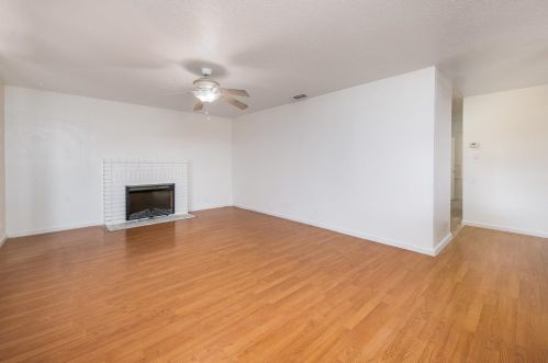 1413 Theo Ave, Modesto CA  95350-0626 exterior