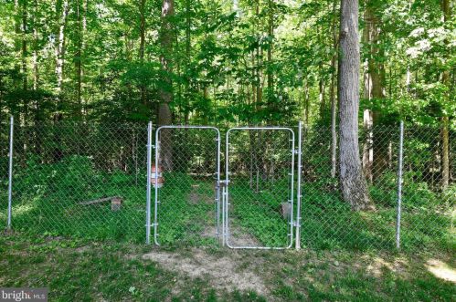 5906 Stanfield Rd, Spotsylvania VA  22551-2824 exterior