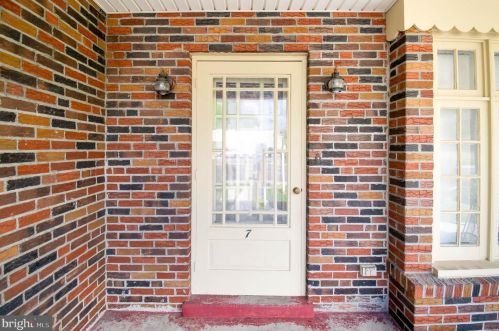 7 2nd St, Highspire PA  17034-1001 exterior