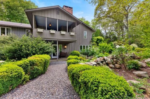 6 Mill Pond Ln, Lyme, CT 06371-1118