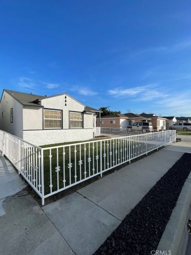 18008 La Salle Ave, Gardena, CA 90248-3607
