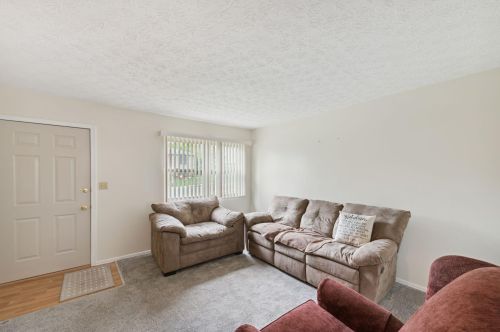 7783 Walnut Creek Dr, Florence KY  41042-2773 exterior