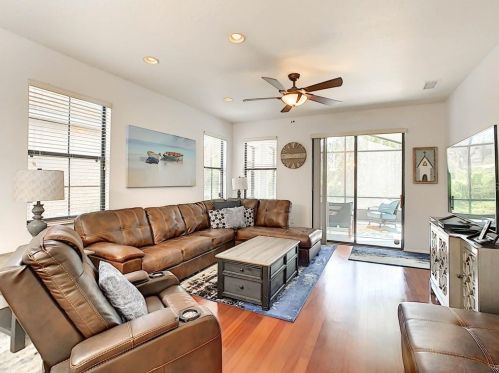 688 Grand Canal Dr, Kissimmee FL 34759-4345 exterior