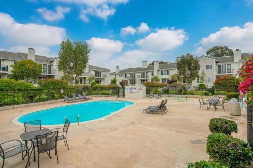 4314 Spencer St, Torrance CA  90503-2452 exterior