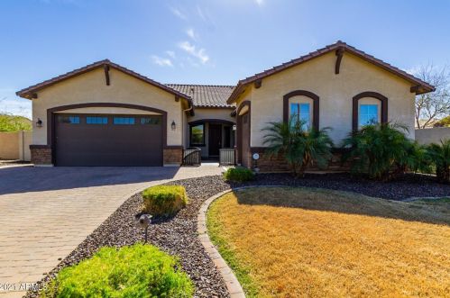4911 Quiet Way, Gilbert, AZ 85298-0896