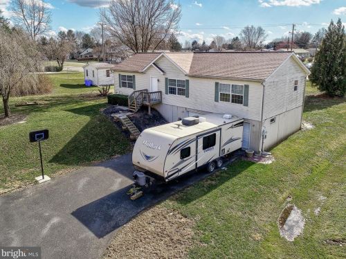 165 Main St, Tolna, PA 17349-9704