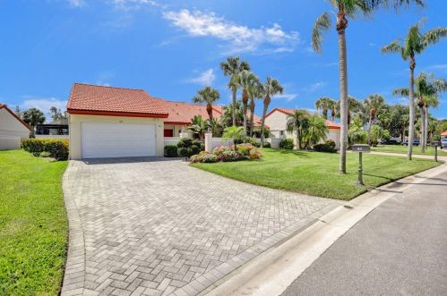 47 Windsor Ln, Boynton Beach, FL 33436-6068
