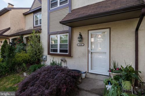 1106 Walnut Ridge Est, Pottstown, PA 19464-3063