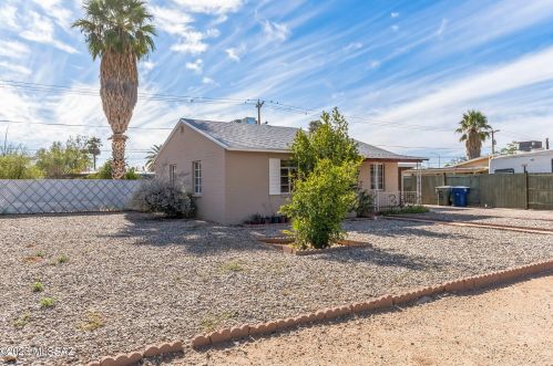 3332 30th St, Tucson, AZ 85713-2359
