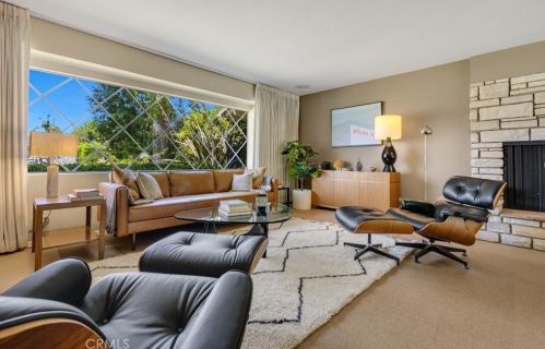 4262 Lemp Ave, North Hollywood CA  91604-2811 exterior