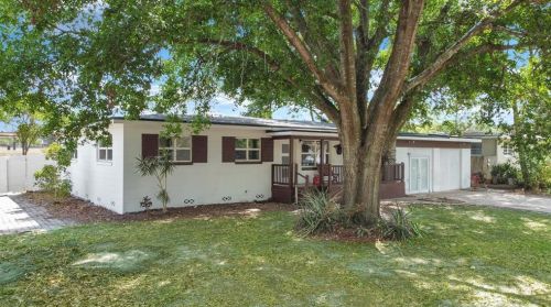 3226 Drake Dr, Orlando, FL 32810-2229