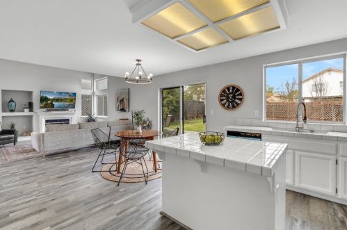 8011 Andante Dr, Citrus Heights CA  95621-1402 exterior