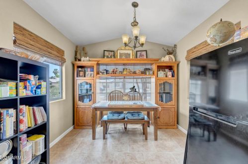 734 Oxford Ln, Gilbert, AZ 85233-8620