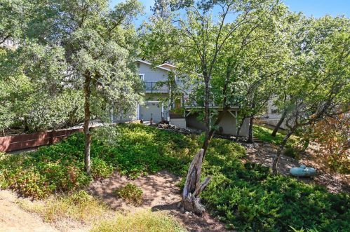 19056 Hummingbird Dr, Lake Wildwood, CA 95946-9693