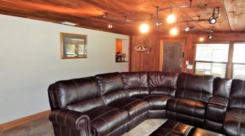 17639 Palamino Lk Dr, Dade City FL 33523-1949 exterior