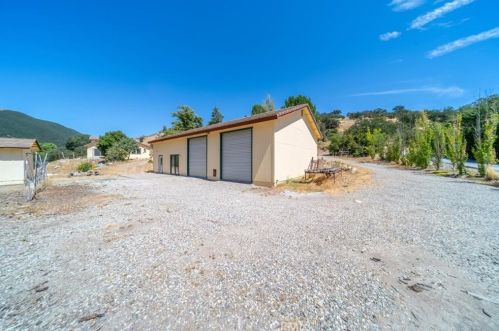 45100 Carmel Vly Rd, Greenfield CA  93927-9757 exterior