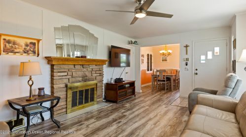 3722 River Rd, Point Pleasant Beach NJ  08742-2051 exterior